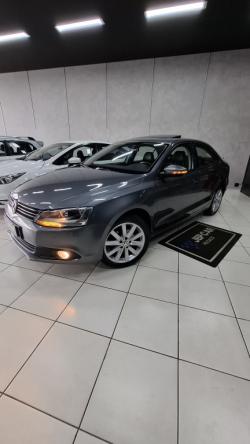 VOLKSWAGEN Jetta 2.0 4P FLEX COMFORTLINE TIPTRONIC AUTOM�TICO
