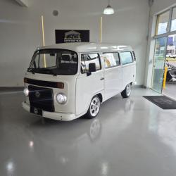 VOLKSWAGEN Kombi 1.4 FLEX STD 9 LUGARES