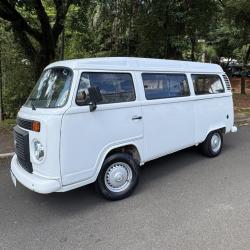 VOLKSWAGEN Kombi 1.4 FLEX STD 9 LUGARES