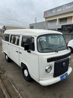 VOLKSWAGEN Kombi 1.4 FLEX STD 9 LUGARES