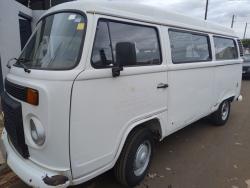 VOLKSWAGEN Kombi 1.4 FLEX STD 9 LUGARES
