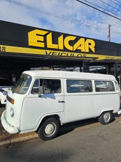 VOLKSWAGEN Kombi 1.6 STD 9 LUGARES