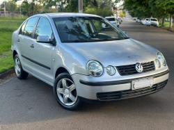 VOLKSWAGEN Polo Sedan 1.6 4P FLEX
