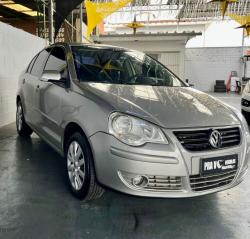 VOLKSWAGEN Polo Sedan 1.6 4P FLEX