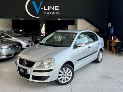 VOLKSWAGEN Polo Sedan 1.6 4P FLEX