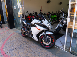 YAMAHA XJ6 600 F YAMAHA XJ6 600 F