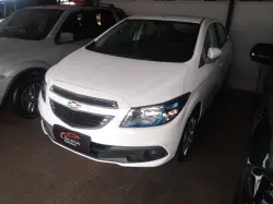 CHEVROLET Onix Hatch 1.4 4P FLEX LT