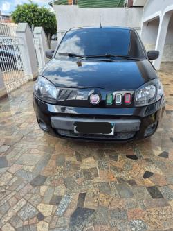 FIAT Uno 1.0 4P FLEX EVO VIVACE CELEBRATION