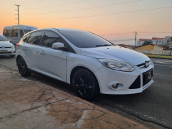 FORD Focus Hatch 1.6 16V 4P FLEX SE POWERSHIFT AUTOMTICO