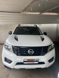 NISSAN Frontier 2.3 ATTACK CABINE DUPLA 4X4 BI-TURBO DIESEL AUTOMTICO