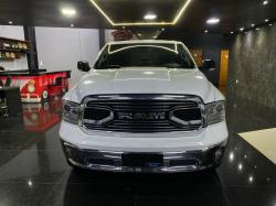 RAM Classic 5.7 V8 32V 4P HEMI LARAMIE AUTOMTICO