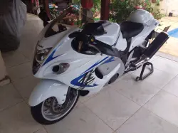 SUZUKI GSX-R 1300 Hayabusa 