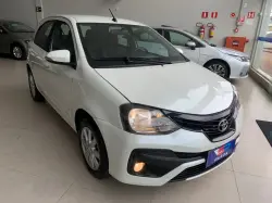 TOYOTA Etios Hatch 1.5 16V 4P FLEX X PLUS AUTOMTICO