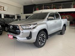 TOYOTA Hilux Caminhonete 2.8 16V SRV 4X4 DIESEL CABINE DUPLA AUTOMTICO