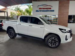 TOYOTA Hilux Caminhonete 2.8 16V SRV 4X4 DIESEL CABINE DUPLA AUTOMTICO