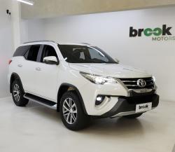 TOYOTA Hilux SW4 2.8 4P SRX 4X4 TURBO DIESEL AUTOMTICO