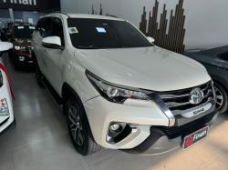 TOYOTA Hilux SW4 2.8 16V 4P SRX 4X4 7 LUGARES TURBO DIESEL AUTOMTICO