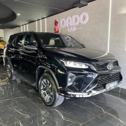TOYOTA Hilux SW4 2.8 4P SRX 4X4 DIAMOND 7 LUGARES TURBO DIESEL AUTOMÁTICO