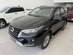 TOYOTA Hilux SW4 2.8 16V 4P SRX 4X4 7 LUGARES TURBO DIESEL AUTOMTICO