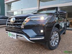TOYOTA Hilux SW4 2.8 16V 4P SRX 4X4 7 LUGARES TURBO DIESEL AUTOMTICO