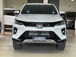 TOYOTA Hilux SW4 2.8 16V 4P SRX PLATINUM 4X4 7 LUGARES TURBO DIESEL AUTOMTICO