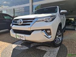 TOYOTA Hilux SW4 2.8 4P SRX 4X4 TURBO DIESEL AUTOMTICO