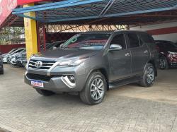 TOYOTA Hilux SW4 2.8 16V 4P SRX 4X4 7 LUGARES TURBO DIESEL AUTOMTICO