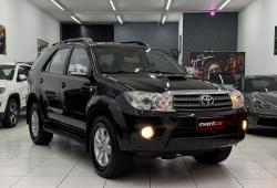 TOYOTA Hilux SW4 3.0 16V 4P SRV 4X4 7 LUGARES TURBO DIESEL AUTOMTICO