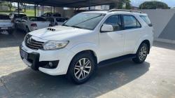 TOYOTA Hilux SW4 3.0 16V 4P SRV 4X4 TURBO DIESEL AUTOMTICO