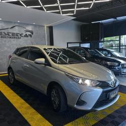 TOYOTA Yaris Hatch 1.5 16V 4P FLEX XS MULTIDRIVE AUTOMTICO CVT