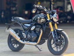 TRIUMPH Speed 400 
