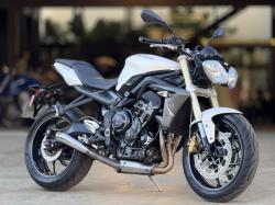TRIUMPH Street Triple 675 ABS