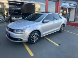 VOLKSWAGEN Jetta 2.0 4P FLEX AUTOMTICO