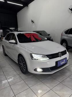 VOLKSWAGEN Jetta 2.0 4P FLEX CONFORTLINE TIPTRONIC AUTOMTICO