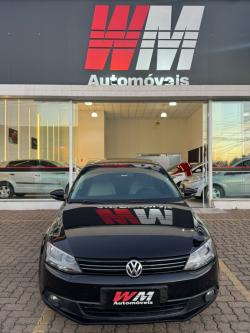 VOLKSWAGEN Jetta 2.0 4P FLEX CONFORTLINE TIPTRONIC AUTOMTICO