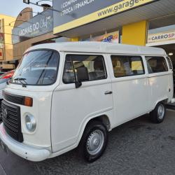 VOLKSWAGEN Kombi 1.4 FLEX STD 9 LUGARES