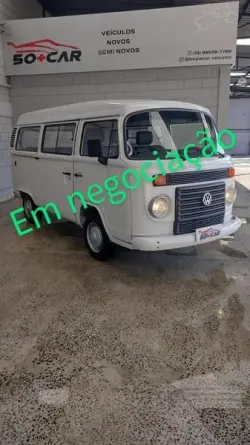 VOLKSWAGEN Kombi 1.4 FLEX STD 9 LUGARES