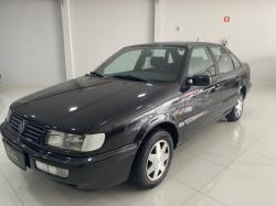 VOLKSWAGEN Passat 2.0 4P GL