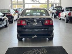 VOLKSWAGEN Polo Sedan 1.6 4P