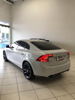 VOLVO S60 2.0 4P T5 KINETIC TURBO AUTOMTICO