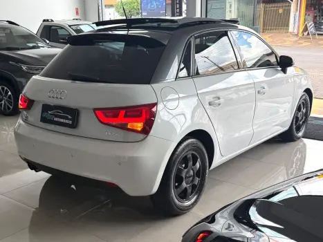 AUDI A1 1.4 16V 4P TFSI SPORTBACK ATRACTION S-TRONIC AUTOM�TICO, Foto 2