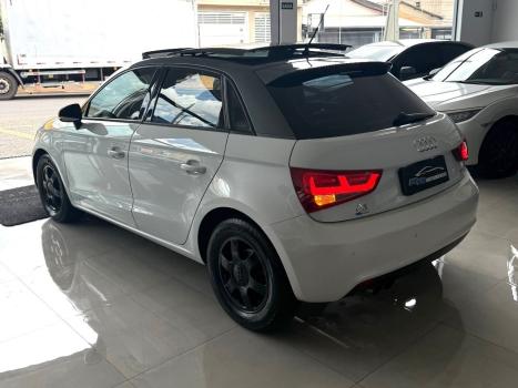 AUDI A1 1.4 16V 4P TFSI SPORTBACK ATRACTION S-TRONIC AUTOM�TICO, Foto 4