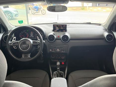 AUDI A1 1.4 16V 4P TFSI SPORTBACK ATRACTION S-TRONIC AUTOM�TICO, Foto 9