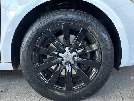 AUDI A1 1.4 16V TFSI ATRACTION S-TRONIC AUTOM�TICO, Foto 7