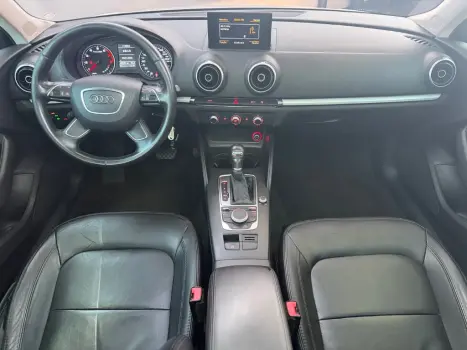 AUDI A3 1.4 16V 4P TFSI SPORTBACK S-TRONIC AUTOM�TICO, Foto 3