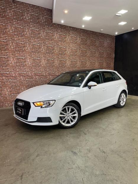 AUDI A3 1.4 16V 4P TFSI SPORTBACK AMBIENTE S-TRONIC AUTOMTICO, Foto 2