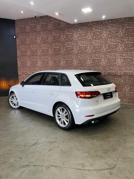 AUDI A3 1.4 16V 4P TFSI SPORTBACK AMBIENTE S-TRONIC AUTOMTICO, Foto 4