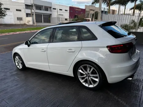 AUDI A3 1.8 16V 4P TFSI SPORTBACK  AUTOMÁTICO, Foto 8 AUDI A3 1.8 16V 4P TFSI SPORTBACK  AUTOMÁTICO, Foto 8