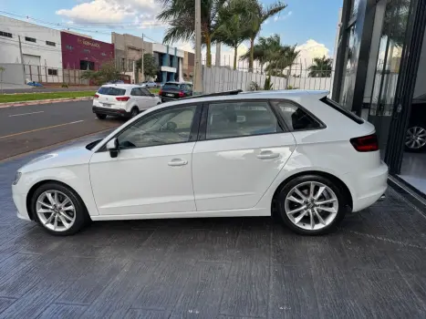 AUDI A3 1.8 16V 4P TFSI SPORTBACK  AUTOMÁTICO, Foto 10 AUDI A3 1.8 16V 4P TFSI SPORTBACK  AUTOMÁTICO, Foto 10