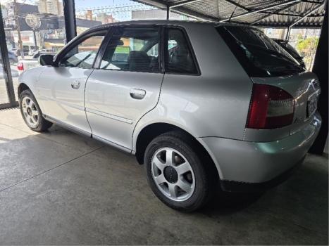 AUDI A3 1.8 4P, Foto 2